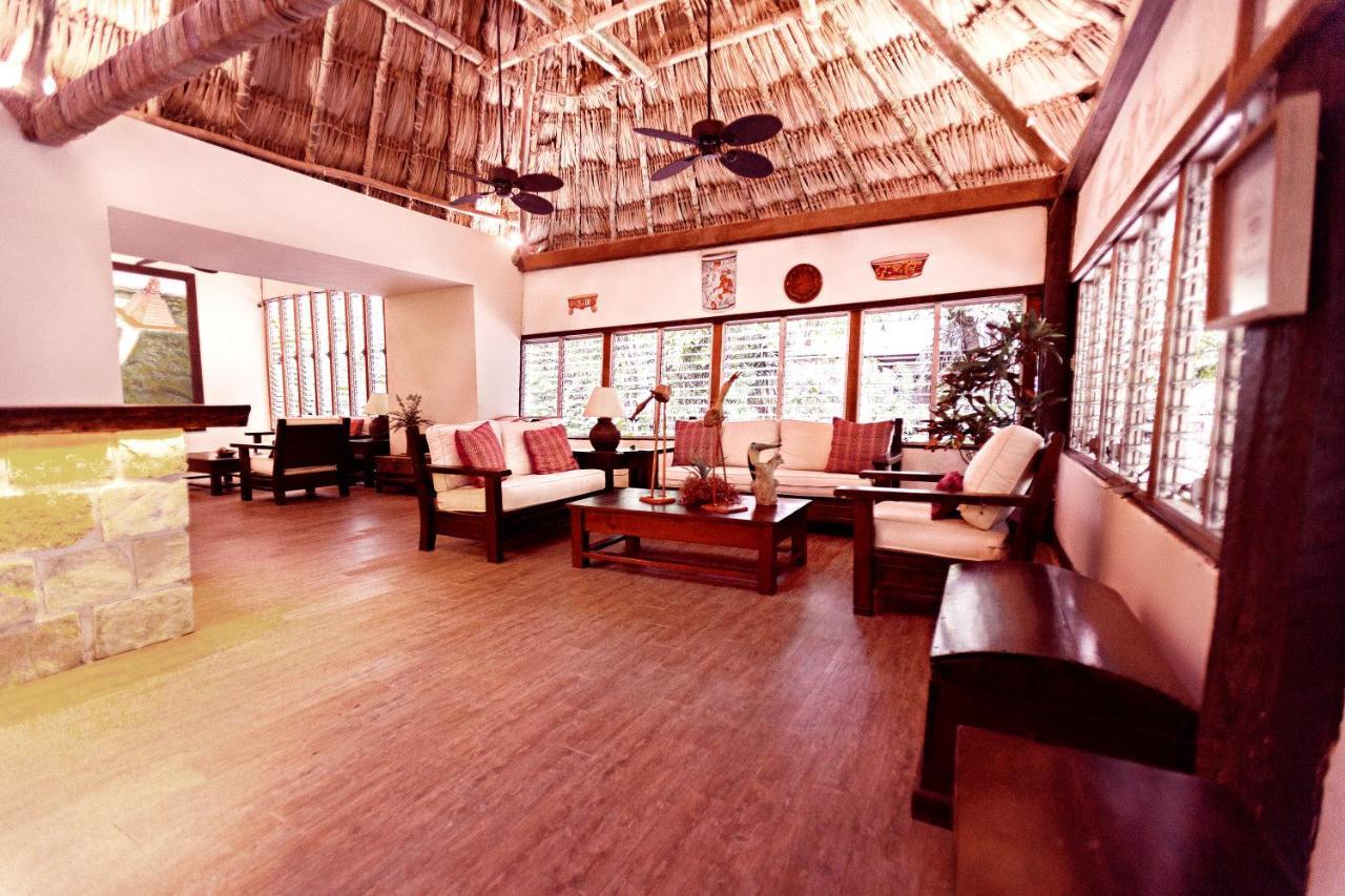 Jungle Lodge Tikal Hostal Exterior foto